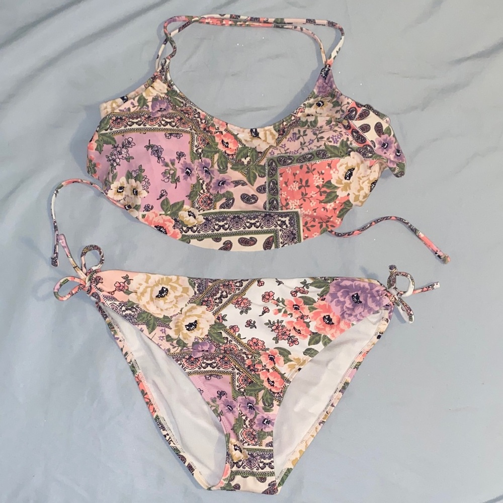 True Craft Floral Bikini Set
